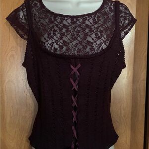 Vintage Moda Internacional Lace-Trimmed Burgundy Top Size Medium